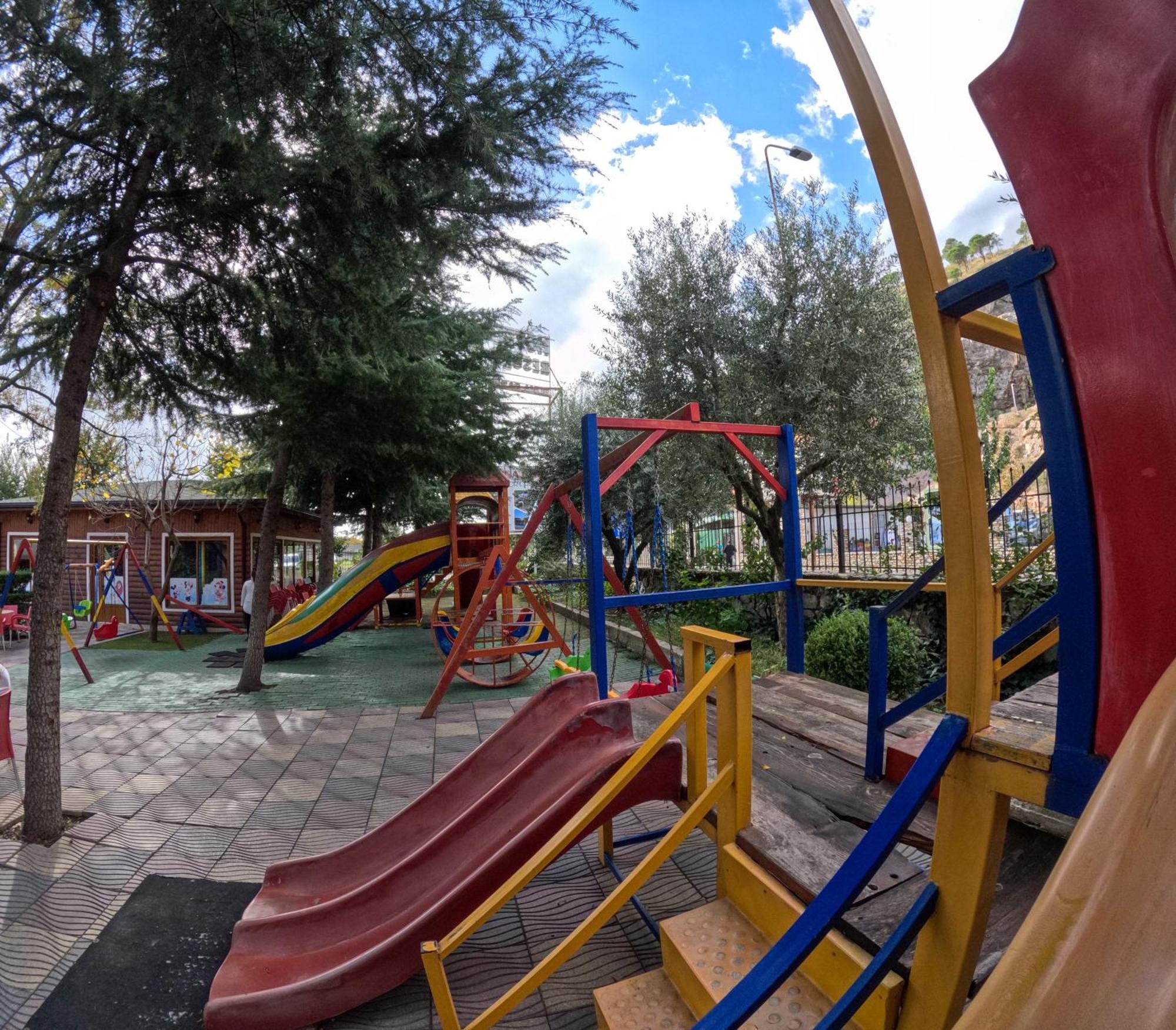 Buna Park Hotel Shkodër Екстериор снимка