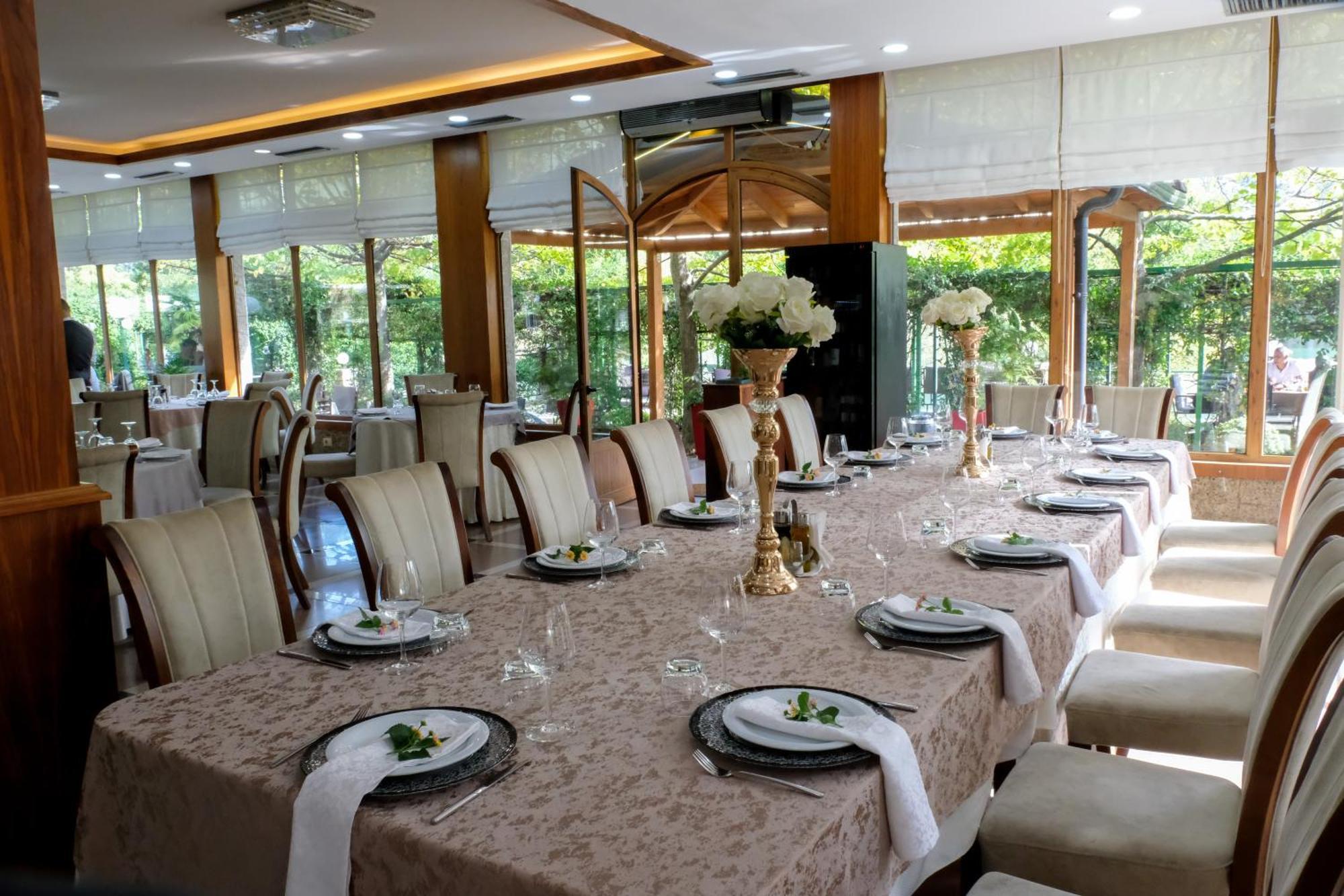 Buna Park Hotel Shkodër Екстериор снимка