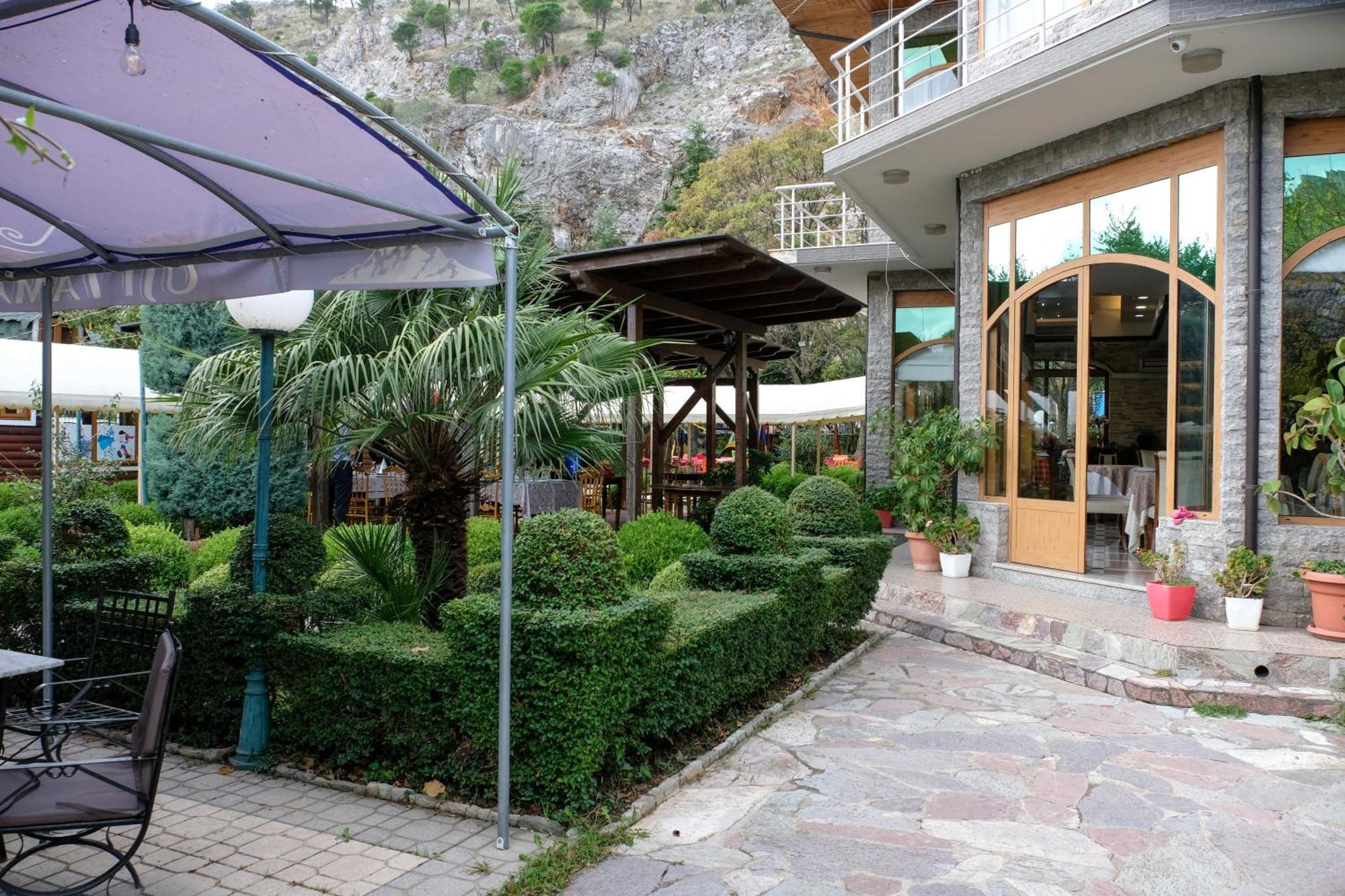 Buna Park Hotel Shkodër Екстериор снимка