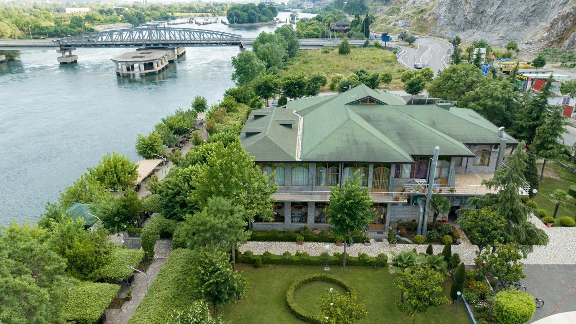 Buna Park Hotel Shkodër Екстериор снимка
