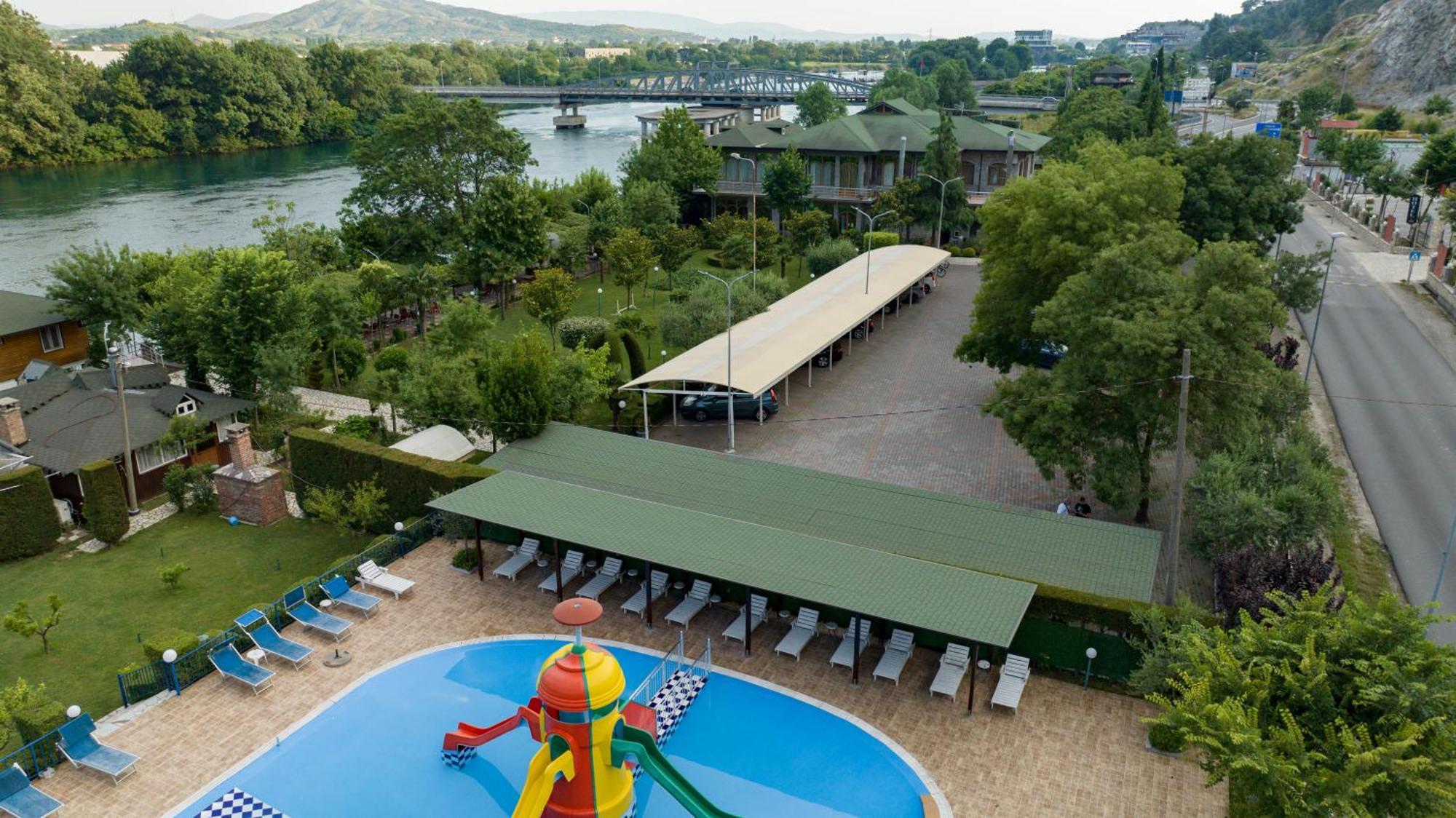 Buna Park Hotel Shkodër Екстериор снимка