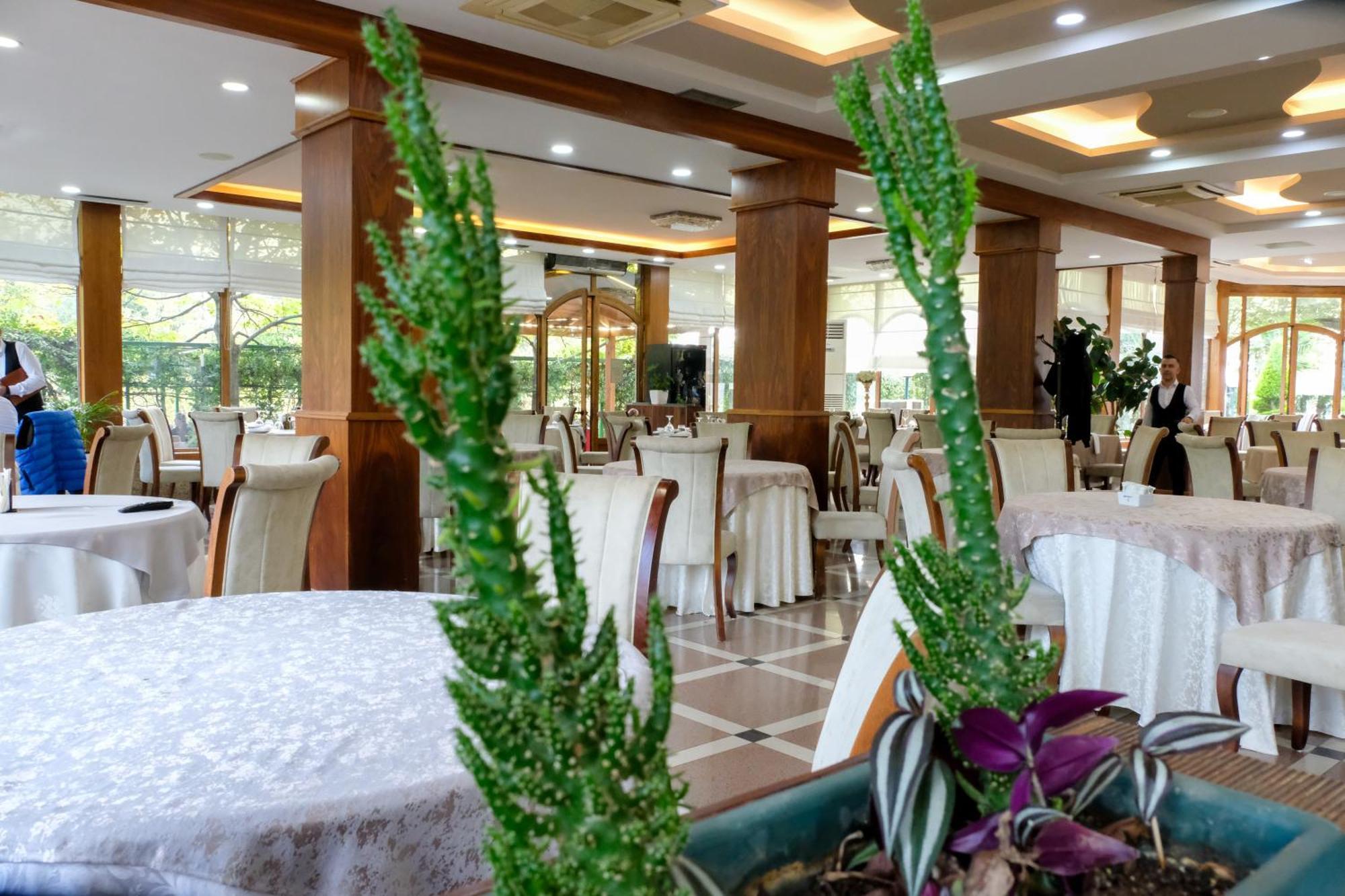 Buna Park Hotel Shkodër Екстериор снимка