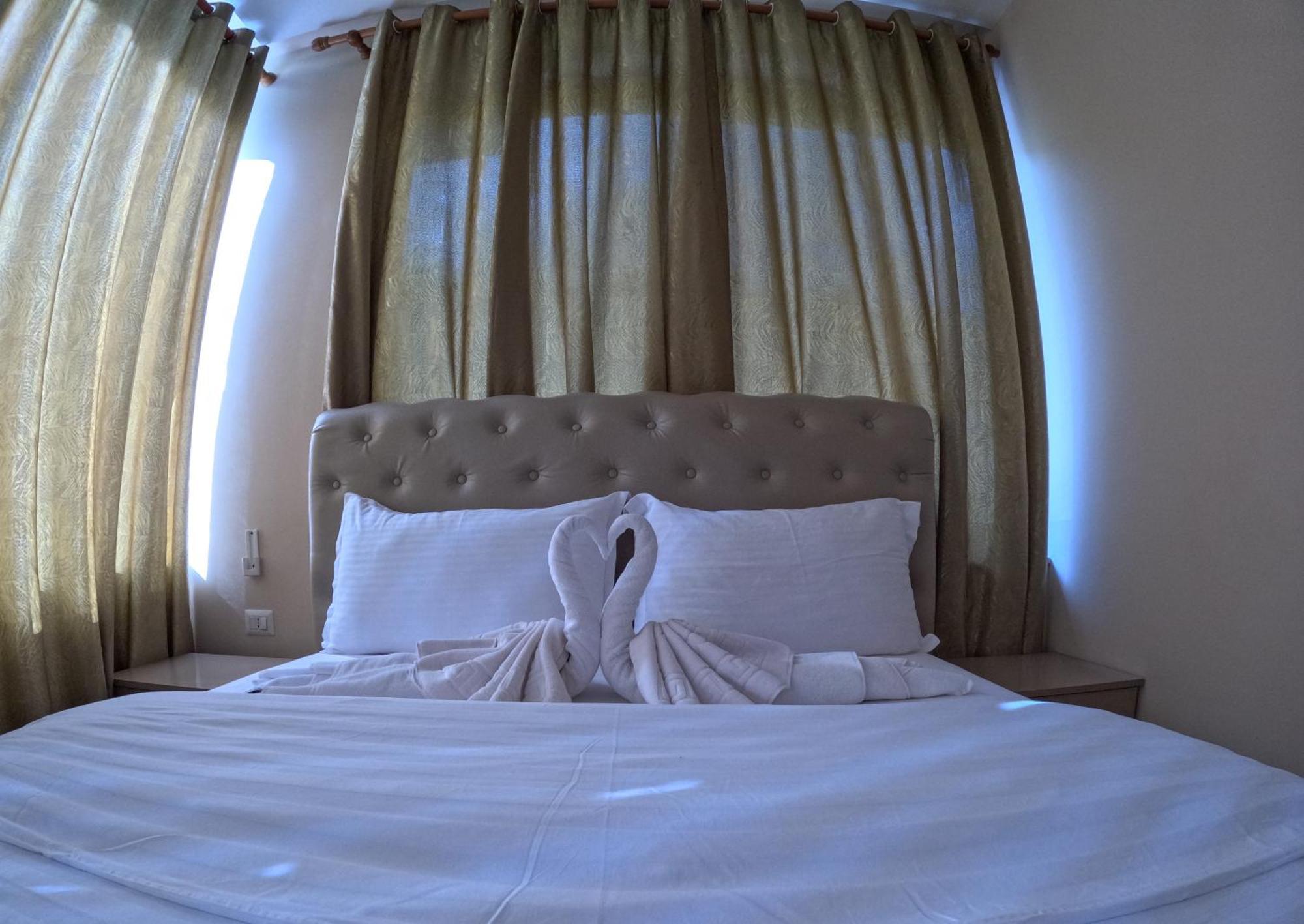 Buna Park Hotel Shkodër Екстериор снимка