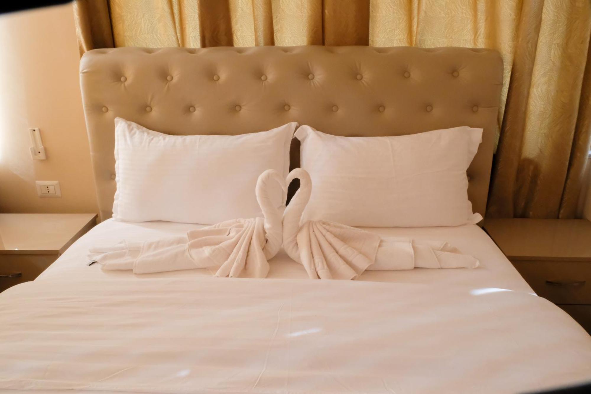 Buna Park Hotel Shkodër Екстериор снимка
