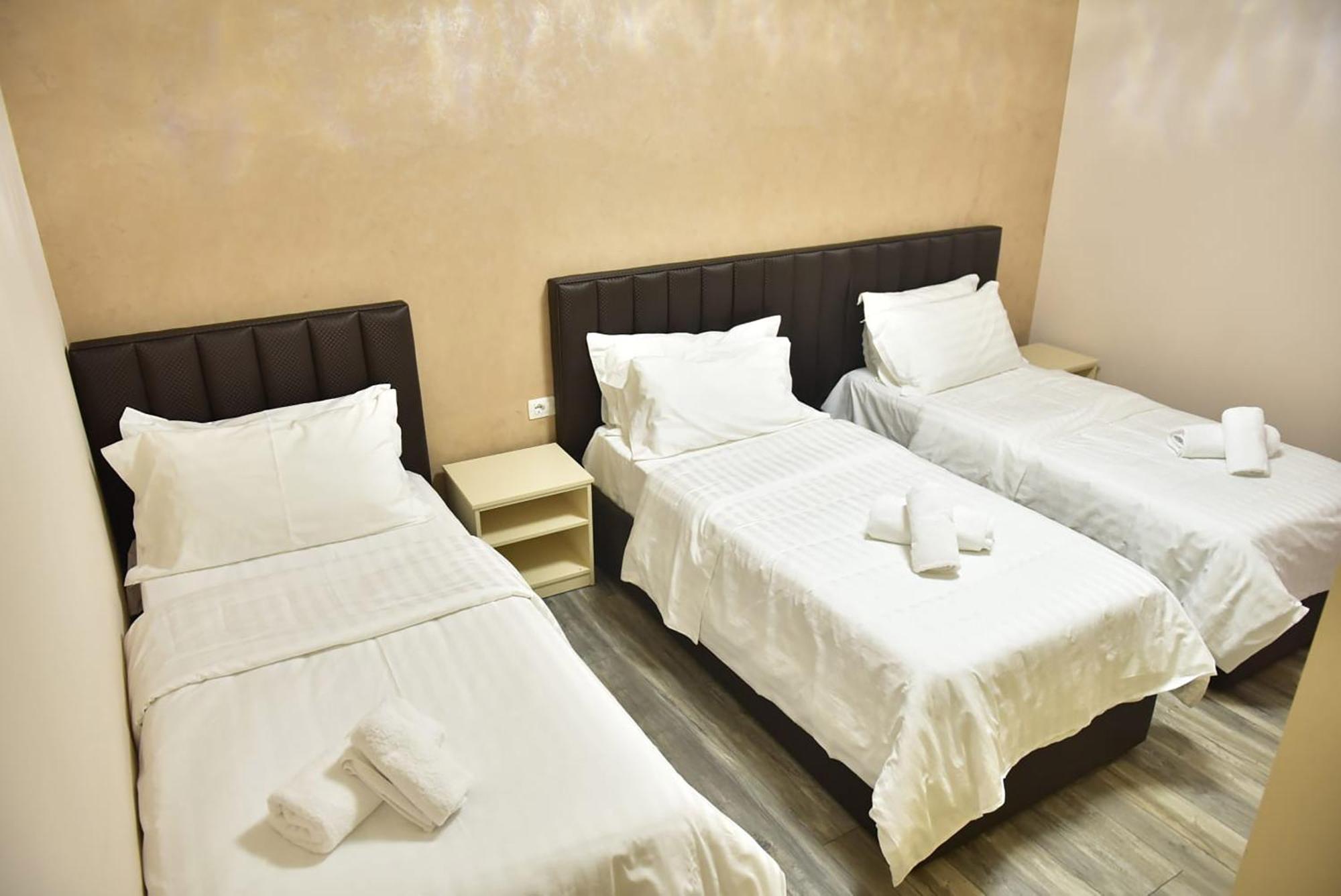 Buna Park Hotel Shkodër Екстериор снимка