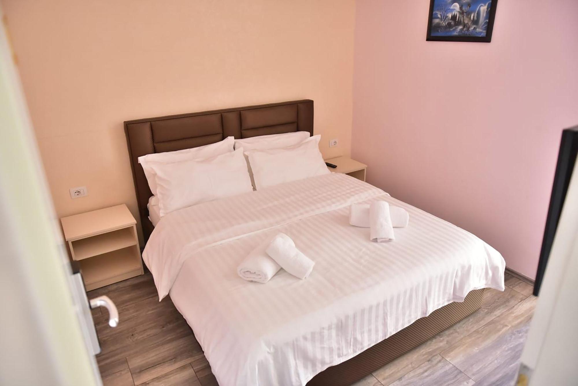 Buna Park Hotel Shkodër Екстериор снимка