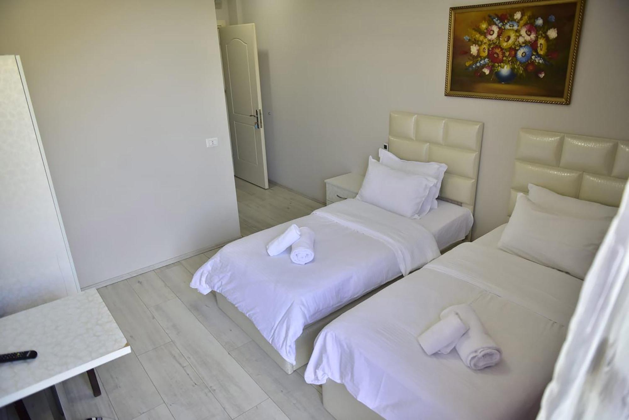 Buna Park Hotel Shkodër Екстериор снимка